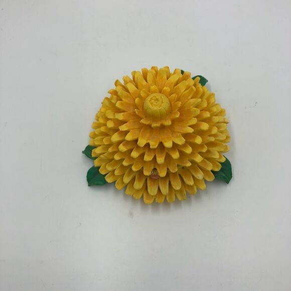 Vintage Trinket Keepsake Box Yellow Flower Design Hinged Collectible Sto… - Picture 5 of 10